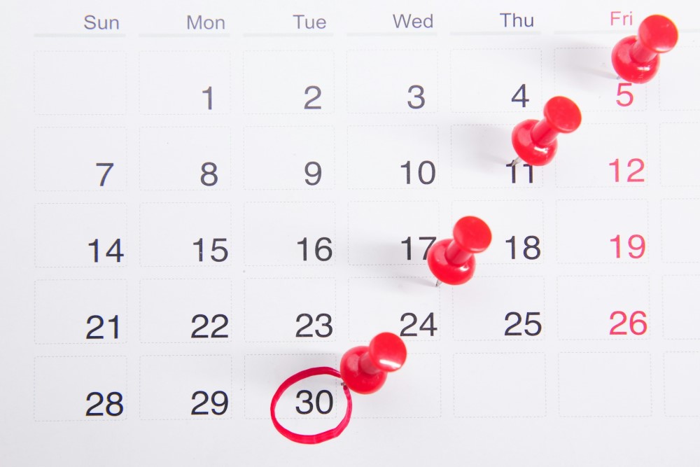 Choosing the Right Date and Time for an Office Party That Boosts Employee Morale