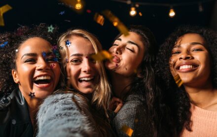 How to Plan a Night Out That Everyone Will Enjoy