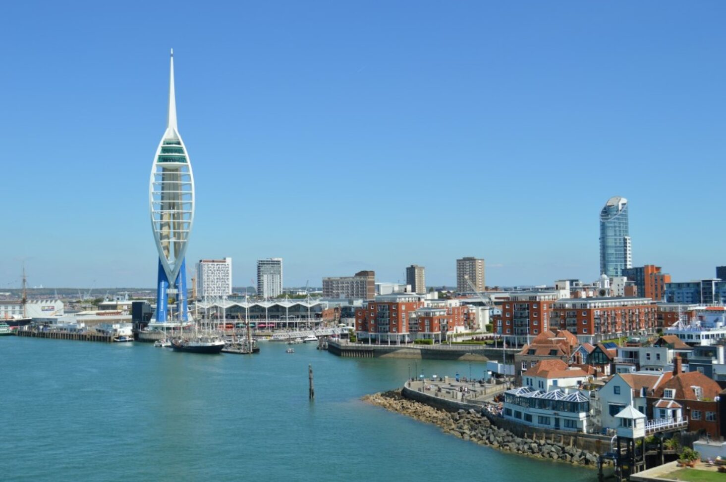 Portsmouth Travel Guide