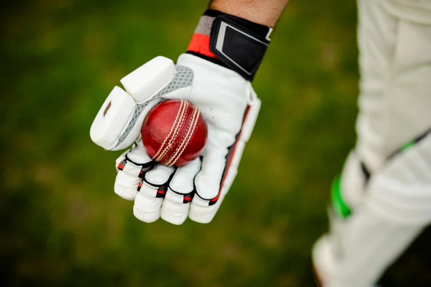 What Are The Key Bowling Rules Every Cricket Player Should Know